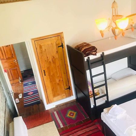 Flora'S Guesthouse 'The Fir Gate' Gjirokaster Luaran gambar